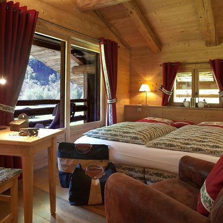 Chalet-Hotel Les Fermes De Pierre & Anna Le Grand-Bornand Exterior photo