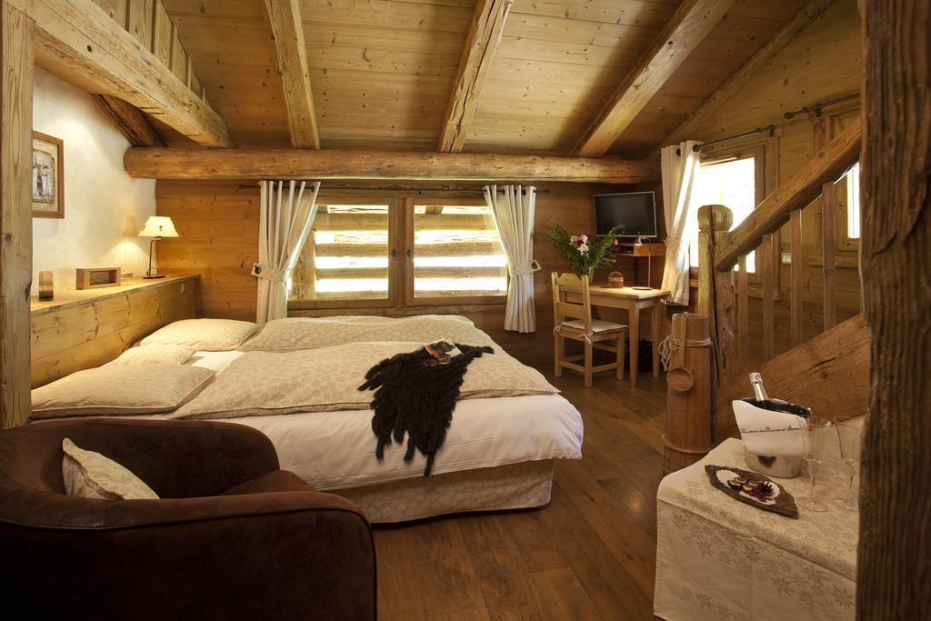 Chalet-Hotel Les Fermes De Pierre & Anna Le Grand-Bornand Room photo
