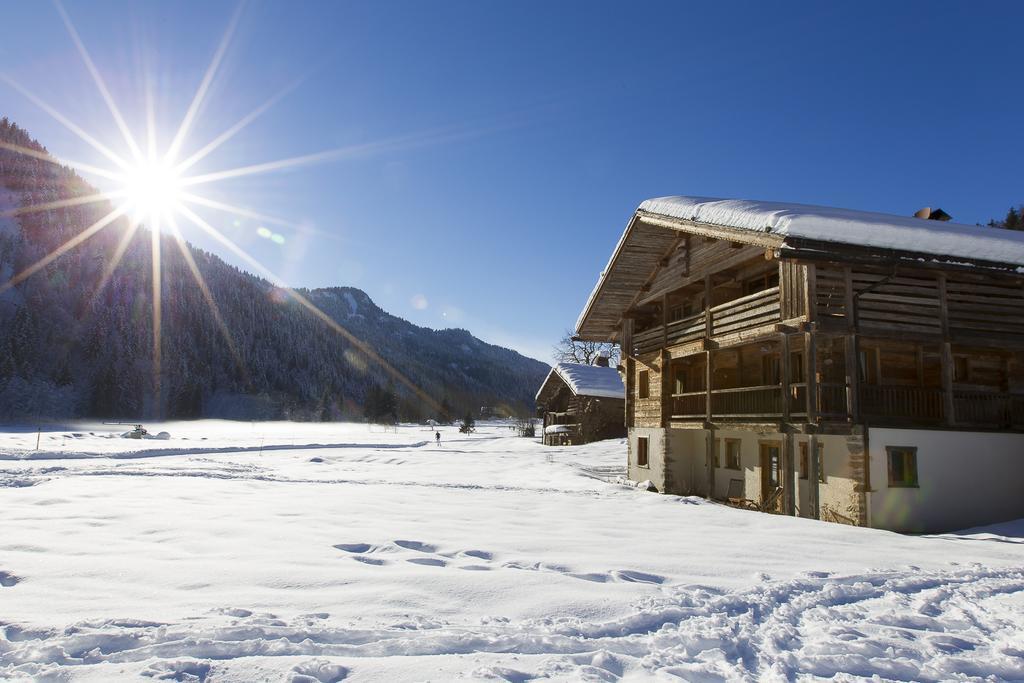 Chalet-Hotel Les Fermes De Pierre & Anna Le Grand-Bornand Exterior photo